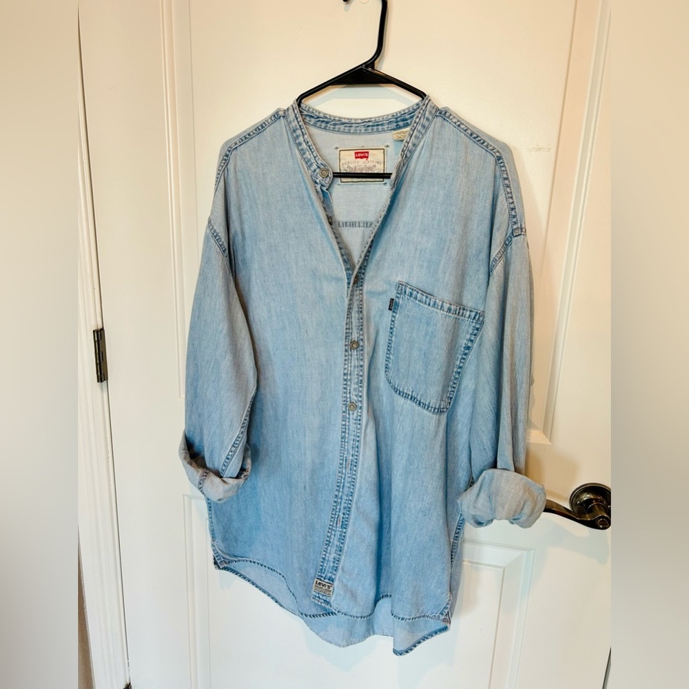 Vintage Levi’s Denim Button-Down Shirt